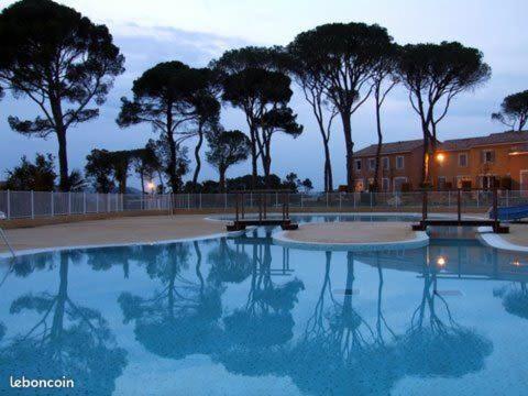 Maison Climatisee Avec Piscine Chauffee Calvisson Zewnętrze zdjęcie